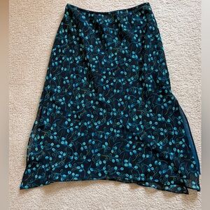 Express floral boho skirt. Small